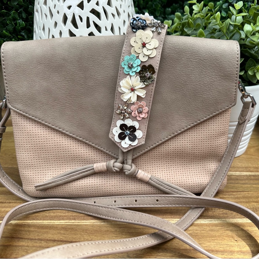 Stella & Dot Fleurette Taupe Crossbody Bag with Floral Accents